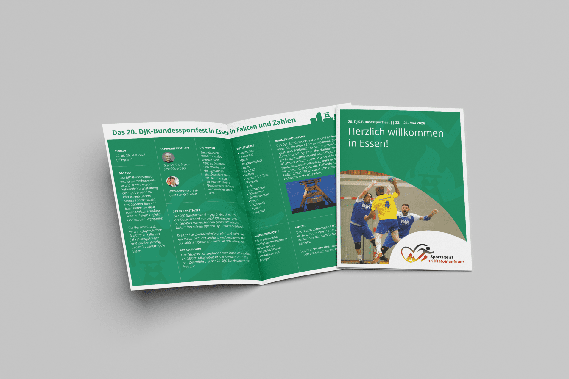 Faltplakat mit Informationen zum 20. DJK-Bundessportfest, Begr&uuml;&szlig;ungstext und Fotos von Sportlern in Aktion.