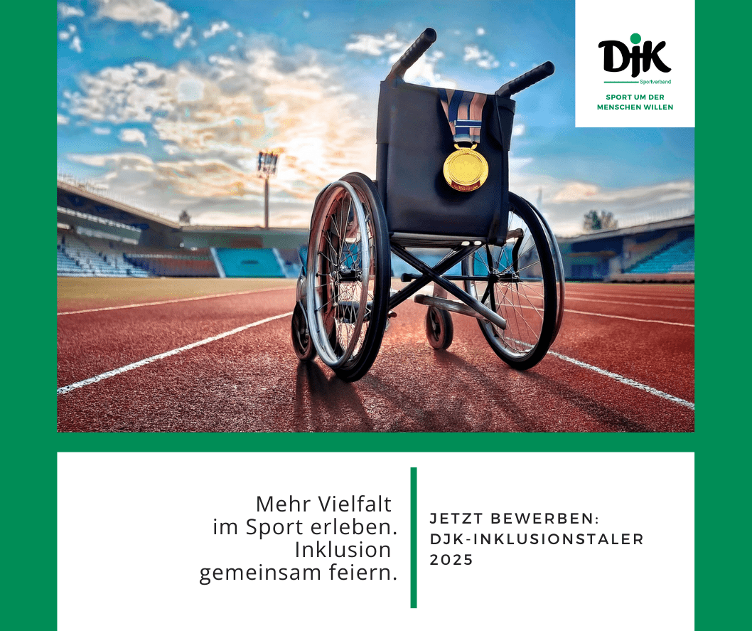 Rollstuhl mit Goldmedaille auf einer Laufbahn, im Hintergrund ein Stadion. Text zur F&ouml;rderung von Inklusion im Sport.