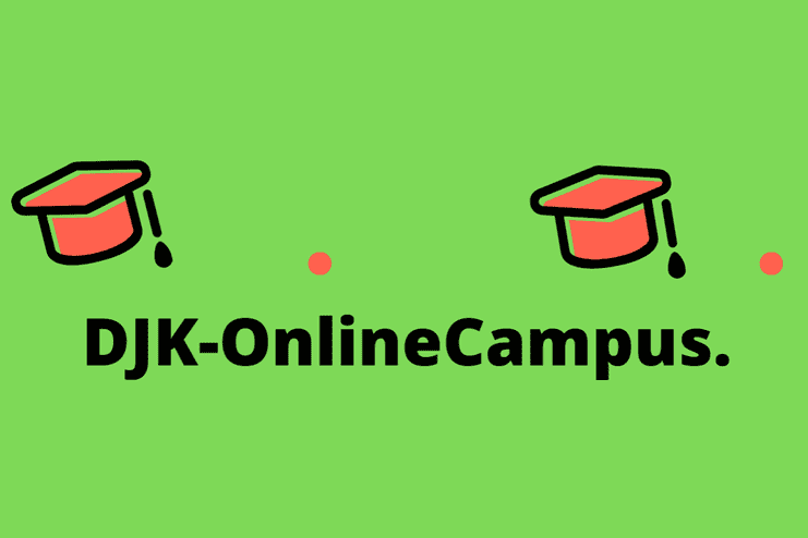 Logo des DJK-OnlineCampus mit zwei roten Absolventenh&uuml;ten auf einer gr&uuml;nen Hintergrundfl&auml;che.