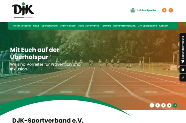 Homepage des DJK-Sportverbands e.V. mit Schlagzeile und Leichtathletik-Event auf einer Laufbahn im Hintergrund.